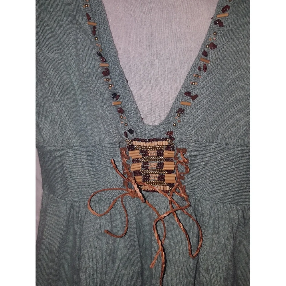 LaRok Beaded Sweater Size Small - Picture 4 of 7